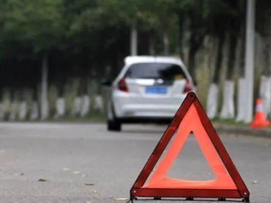 大霧天氣出行安全_霧霾天行車注意事項(xiàng)_出行提示