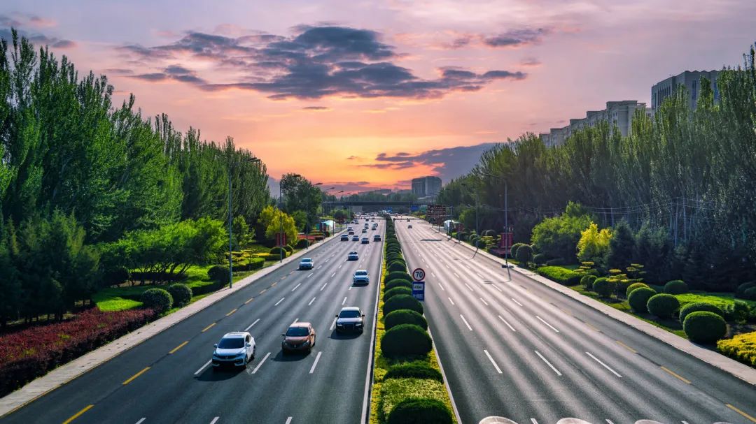 攝圖網(wǎng)_507784960_高速公路日出景觀(企業(yè)商用) (1).jpg