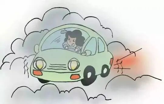 雨霧天氣安全駕駛指南_出行提示_雨天行車安全提示