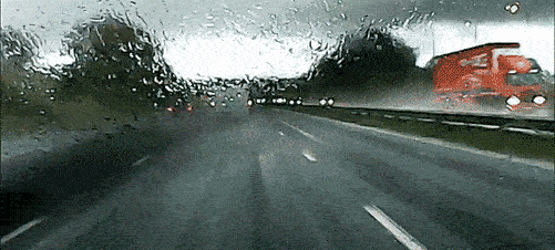 雨天行車(chē)安全_出行提示_雨季駕駛注意事項(xiàng)