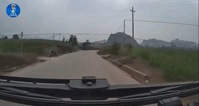 出行提示_平交路口注意事項(xiàng)_平交路口常見(jiàn)種類