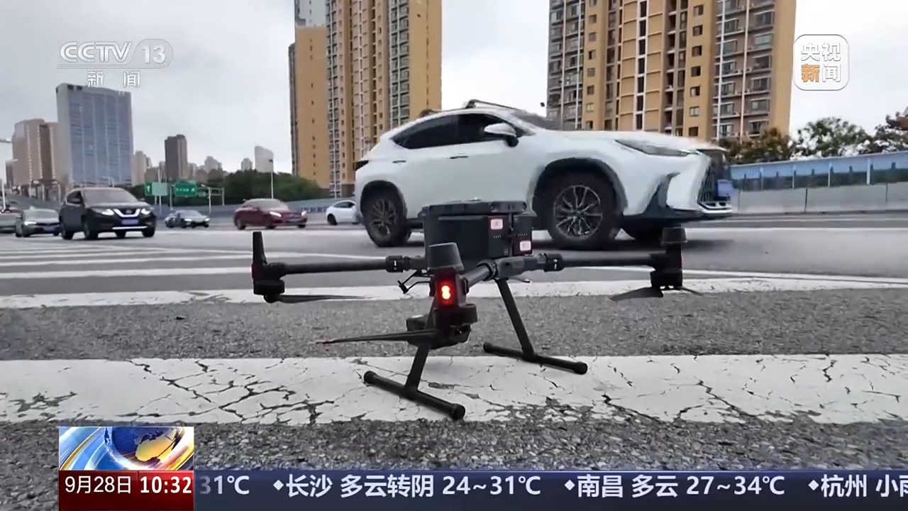 出行提示_國(guó)慶中秋假期交通安全風(fēng)險(xiǎn)_無信號(hào)燈路口通行規(guī)則