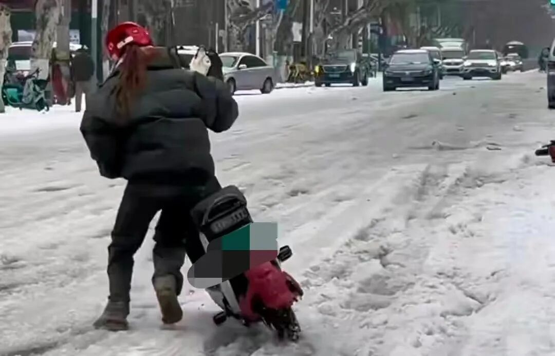 未雪綢繆駕駛雪天技巧_未雪綢繆駕車出行準備_出行提示