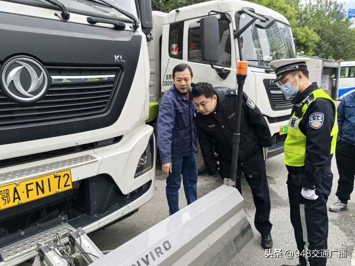 出行提示_車險快處暖心服務(wù)_寒潮大風(fēng)低溫雨雪冰凍